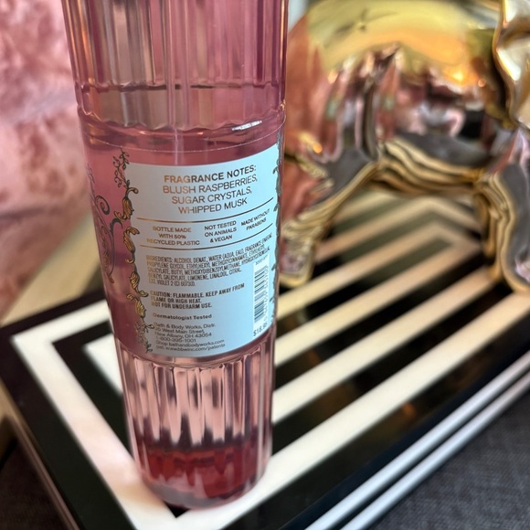 Bath & Body Works SWEETEST SONG 8OZ Fine Fragrance Mist NWT - Picture 2 of 3